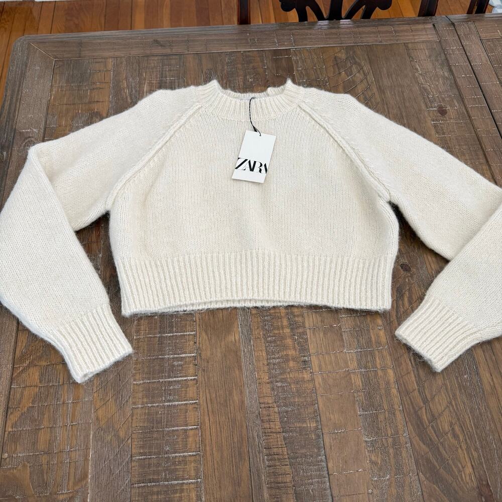Brand new with tags Zara cream cropped sweater